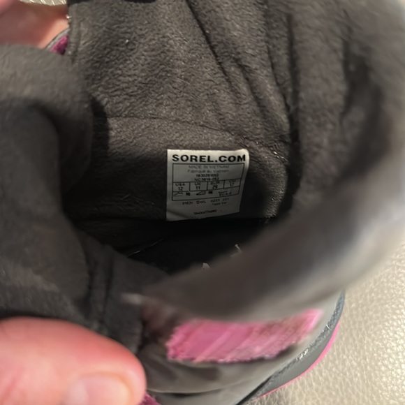 SOREL waterproof boots for girls 👧🏼 - Picture 4 of 4